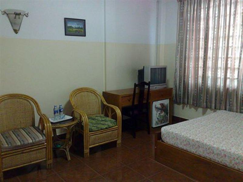 Comfort Star 2 Hotel Phnom Penh Bagian luar foto