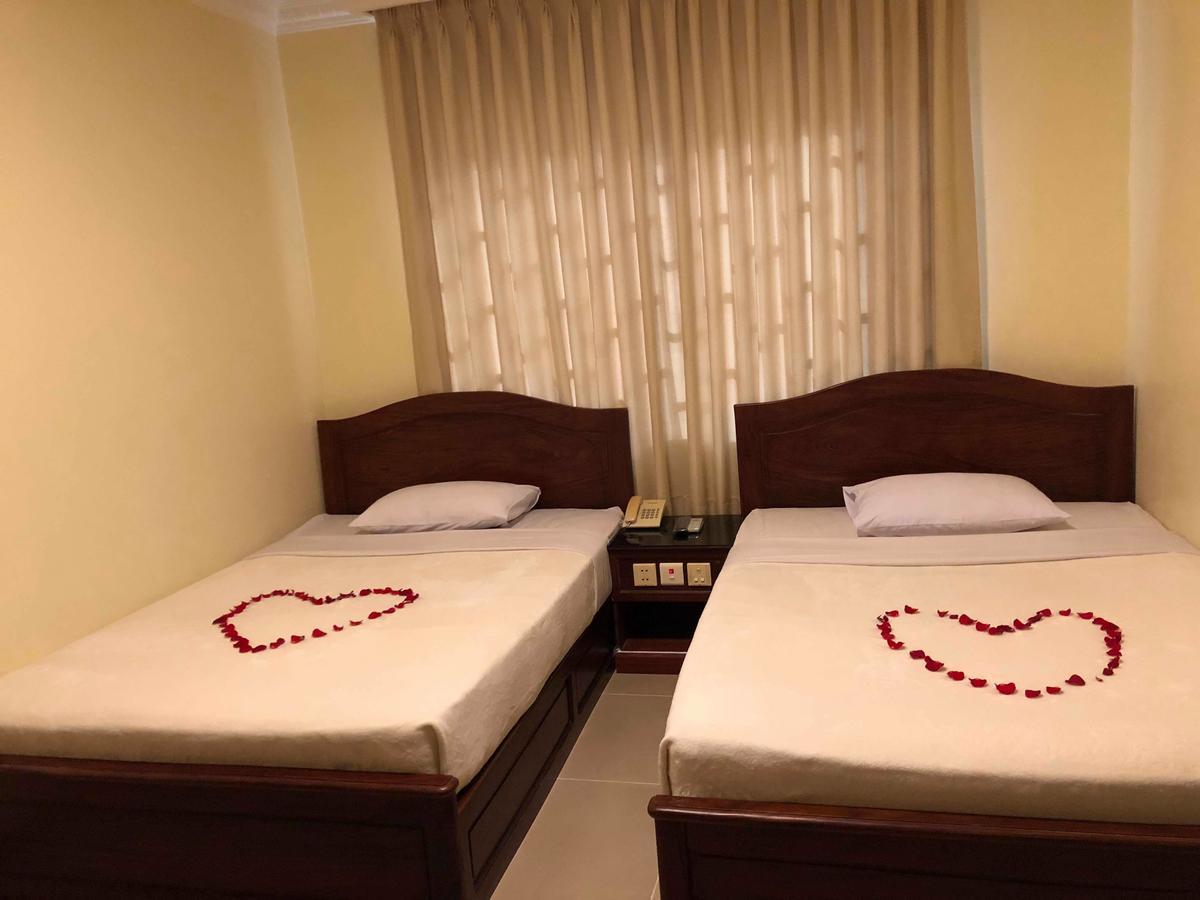 Comfort Star 2 Hotel Phnom Penh Bagian luar foto