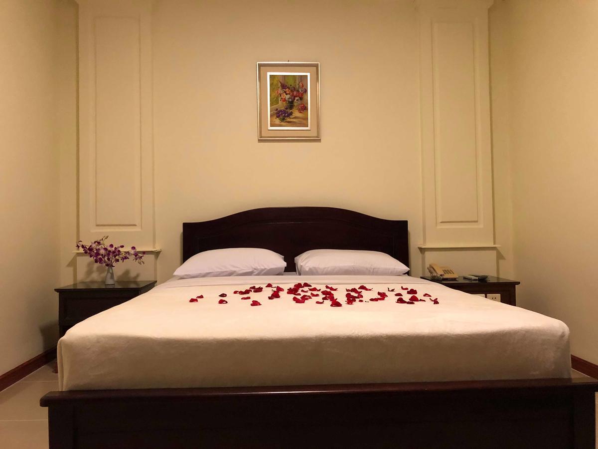 Comfort Star 2 Hotel Phnom Penh Bagian luar foto